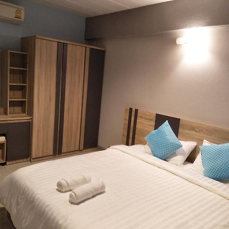 Rinrada Place Hotel Ubon Ratchathani Zewnętrze zdjęcie