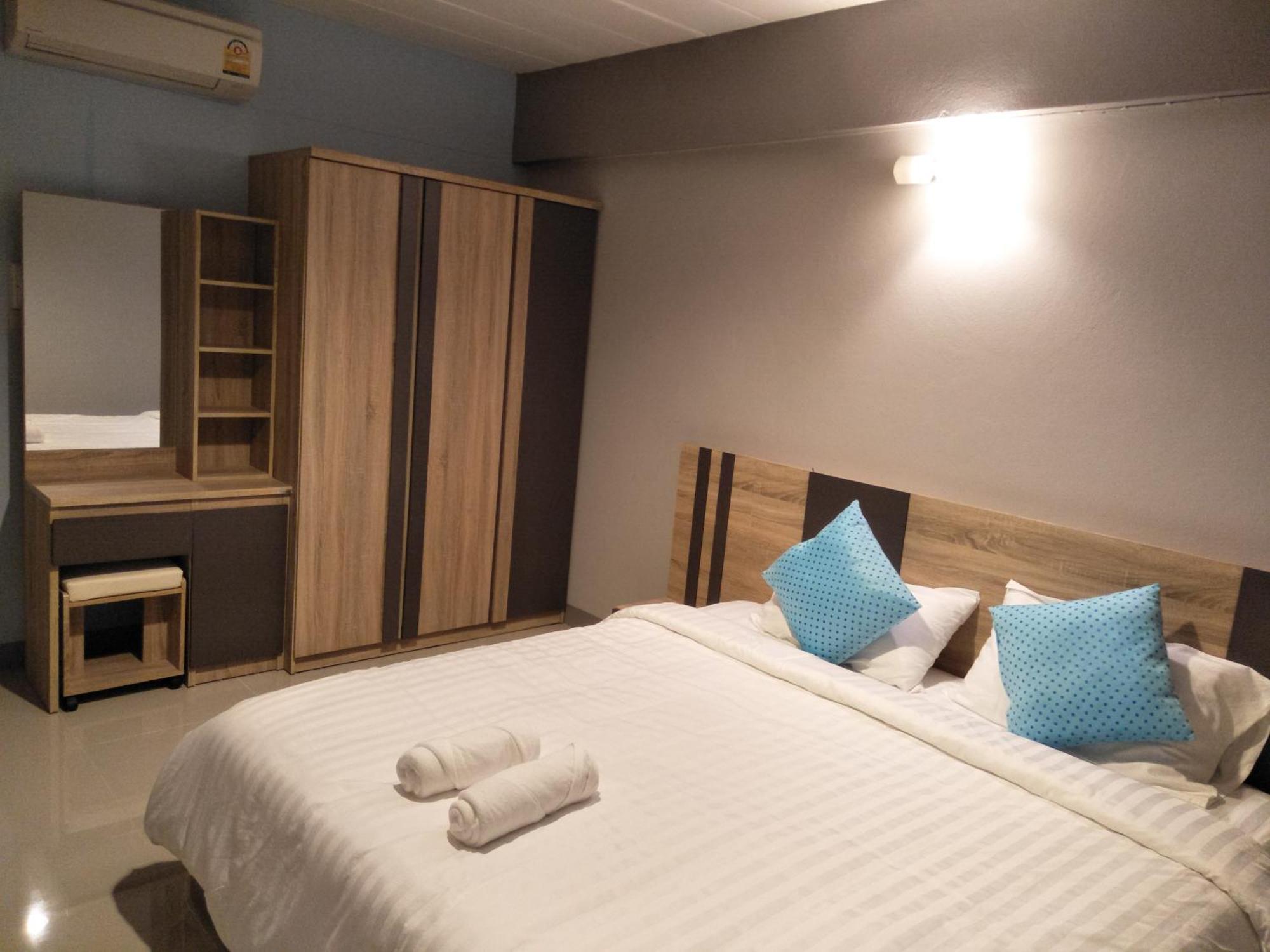 Rinrada Place Hotel Ubon Ratchathani Zewnętrze zdjęcie