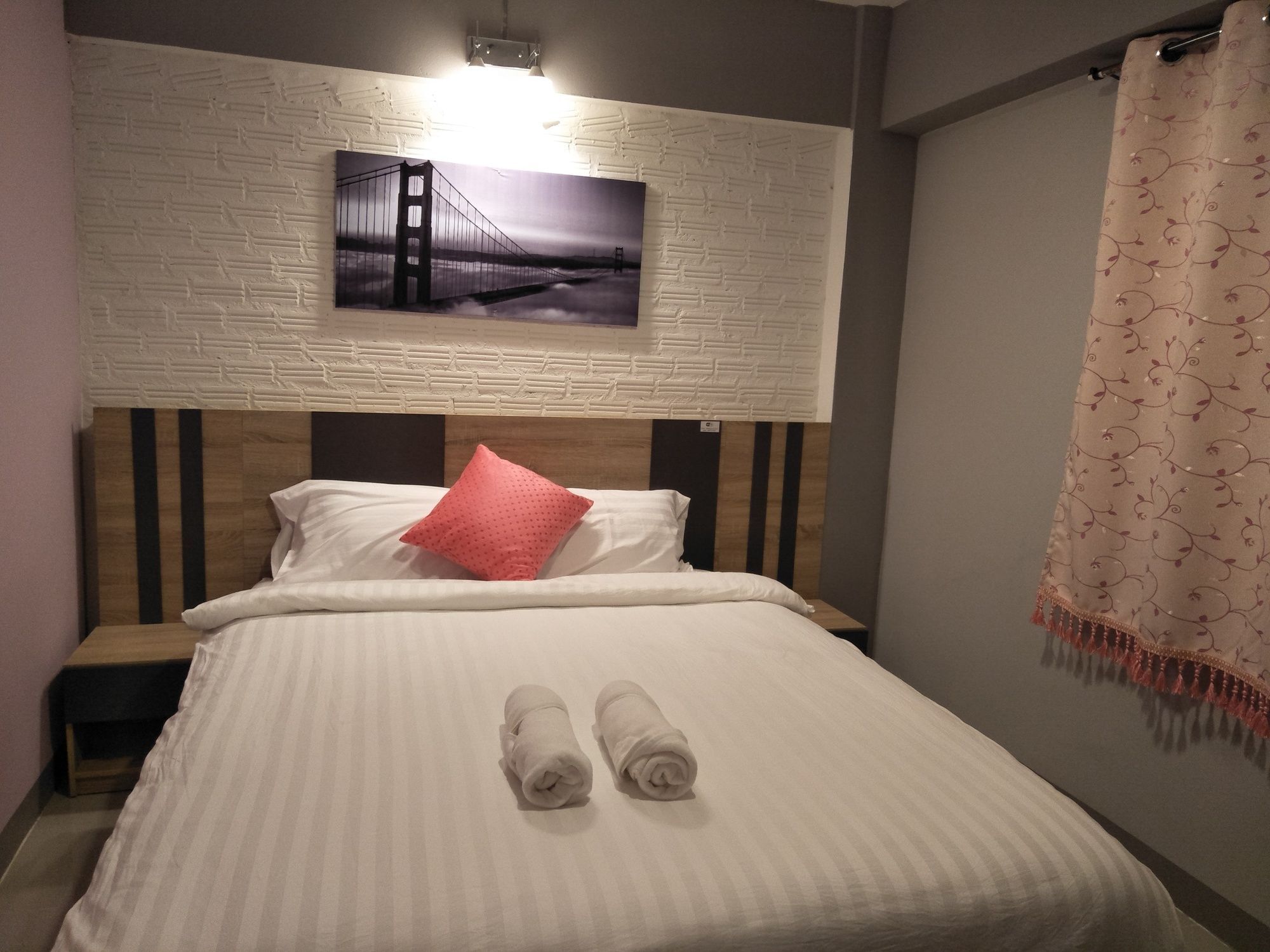 Rinrada Place Hotel Ubon Ratchathani Zewnętrze zdjęcie