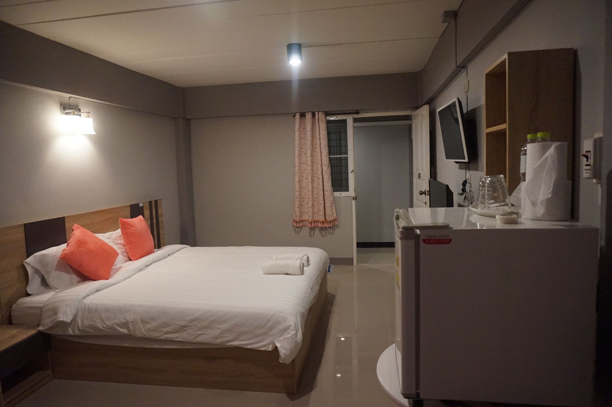 Rinrada Place Hotel Ubon Ratchathani Zewnętrze zdjęcie