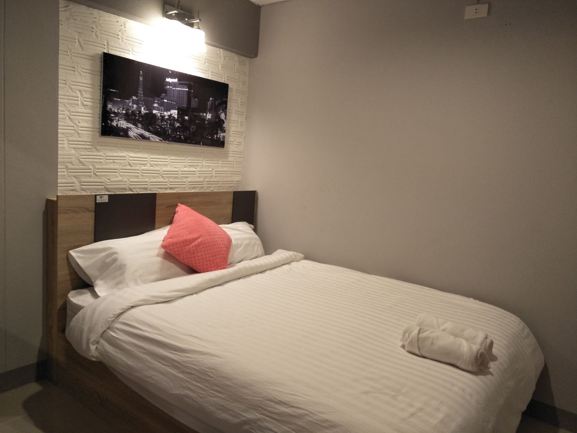 Rinrada Place Hotel Ubon Ratchathani Zewnętrze zdjęcie